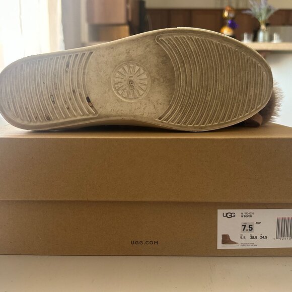 Beven Ugg High Top Boots - Picture 2 of 5